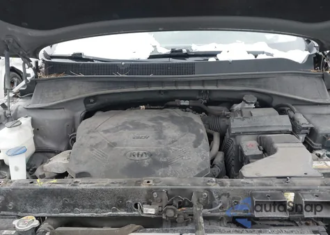 2019 Kia Sorento 3.3L Lx z USA, uszkodzony, nr VIN 5XYPGDA57KG446610